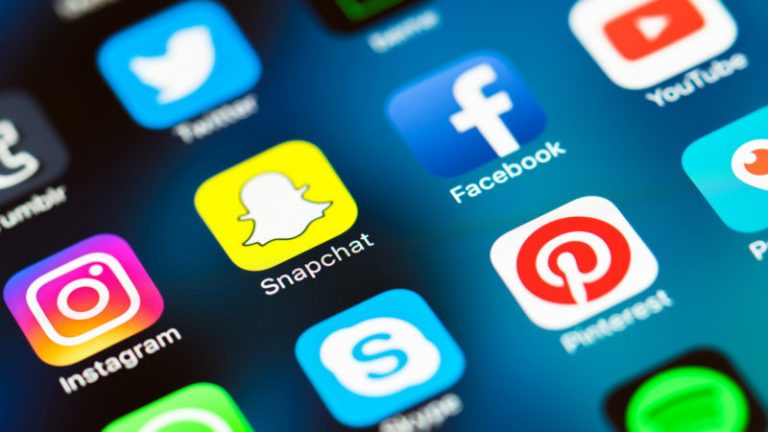 8 Amazing Ways to Use Social Media to 2X Your Online Sales