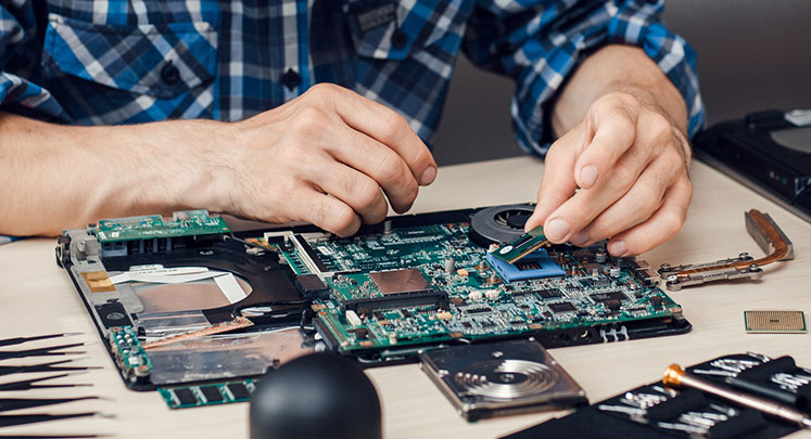 What Skills Do Talented Computer Repair Technicians Possess?