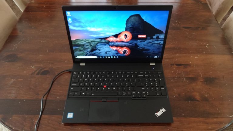Lenovo ThinkPad T590 –  A Windows 10 Pro laptop Intel Core i5-8265U