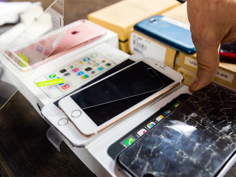 Make Minor Repairs to Your Phone