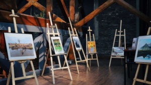 How to choose the easel for painting